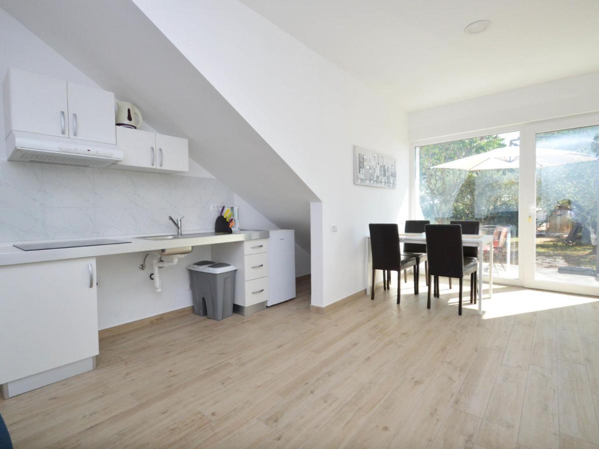 Apartment Mira-3 By Interhome Ουμάγκ Εξωτερικό φωτογραφία